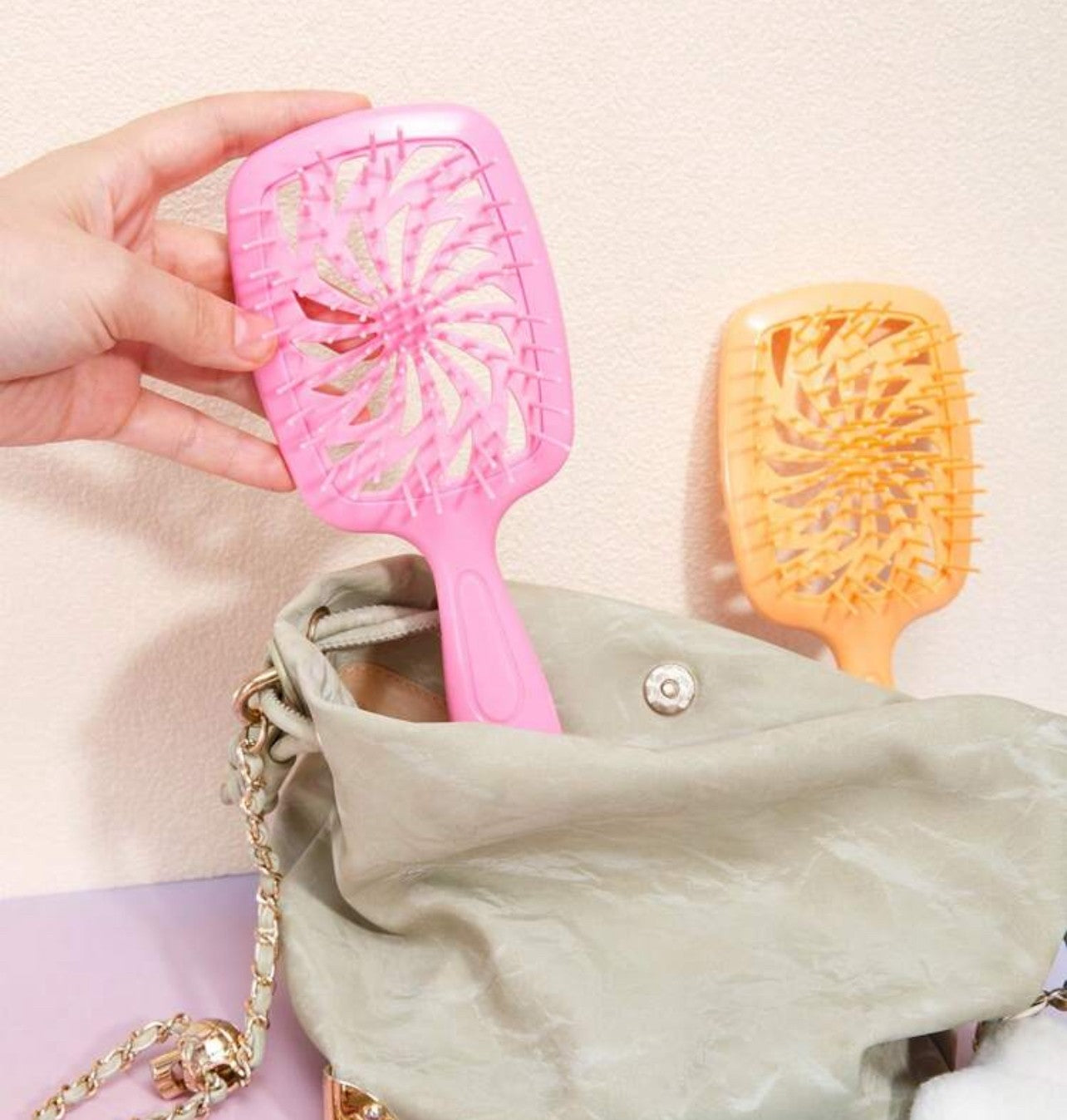 Detangler Brush